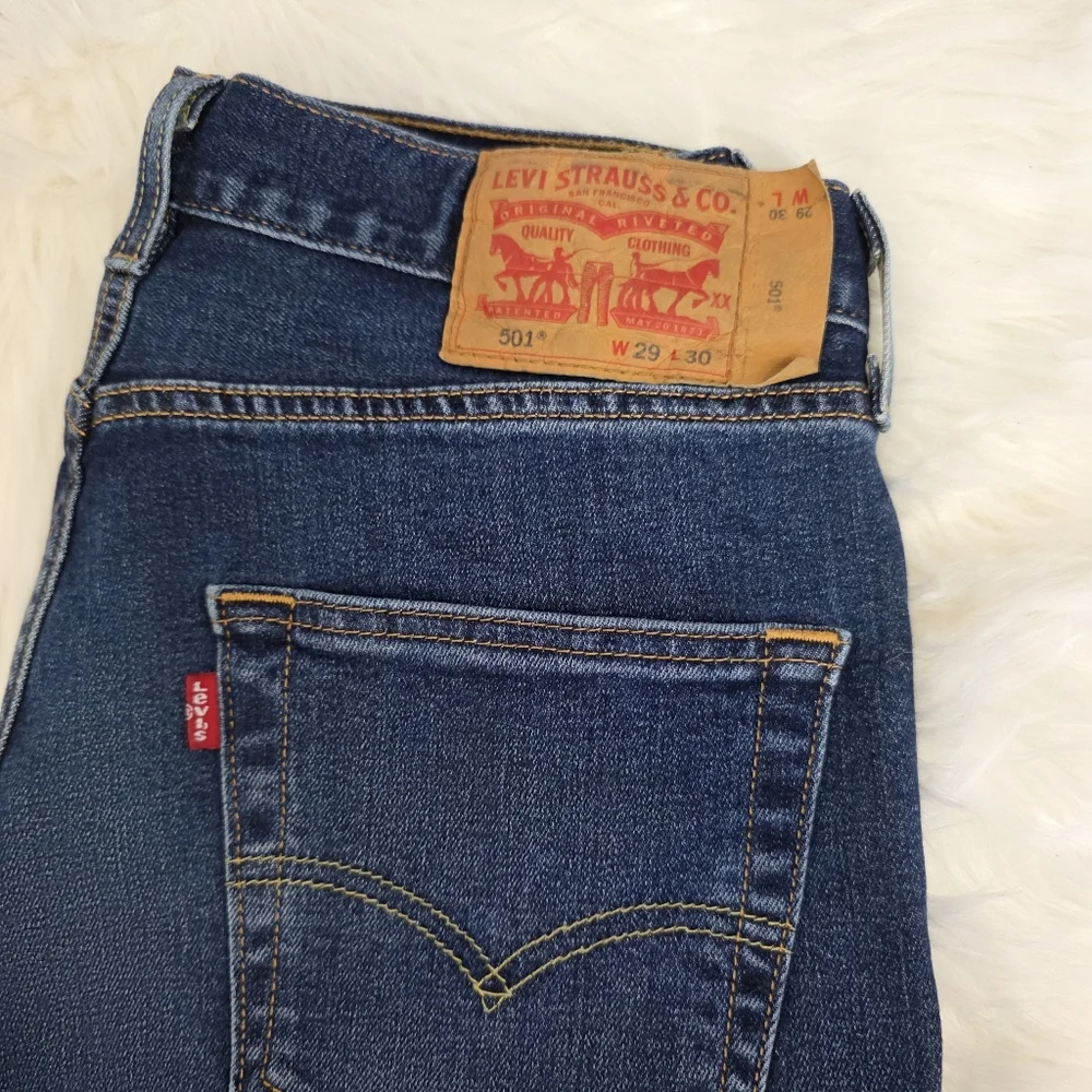 Levi's Mens 501 Regular Fit Straight Leg Dark Stone Wash Jean